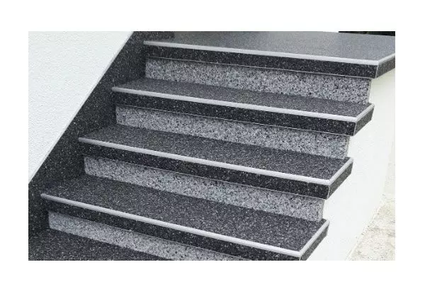 Treppen Bodengestaltung bei  Lichtenstein